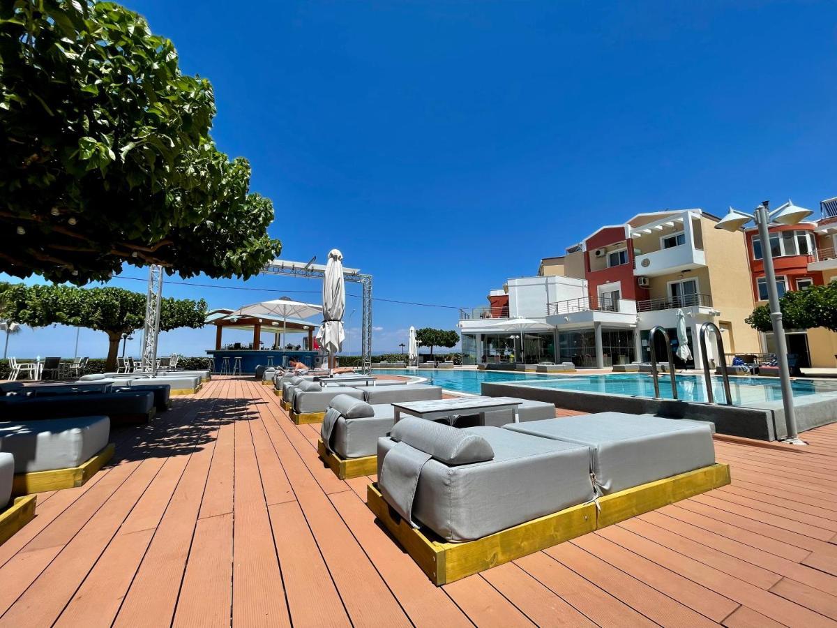 Heliotrope Hotels Mytilíni Екстериор снимка